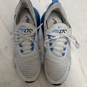 Nike Air 270 white and Blue Sneakers 6.5